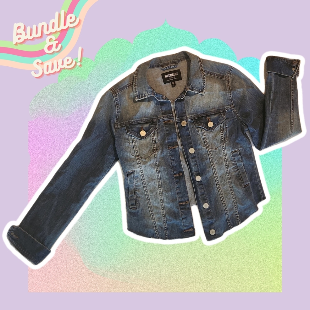 LIKE NEW Fitted Denim Jacket